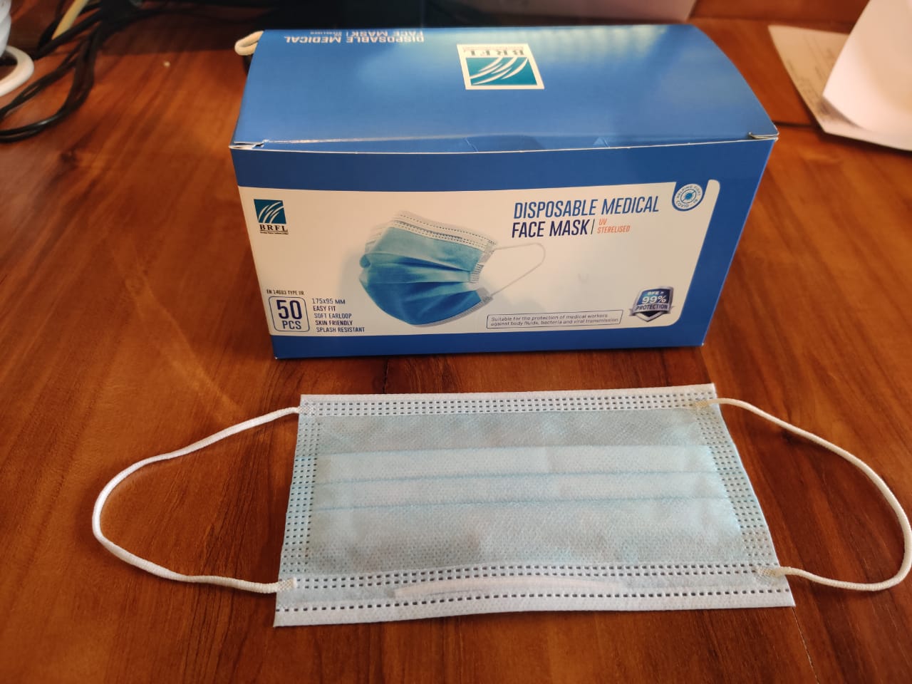 facemask with box