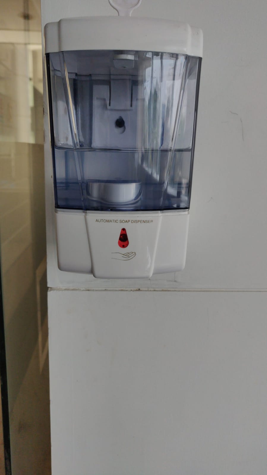 automatic sanitizer dispensar
